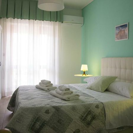 Mary'S House Bed and Breakfast Napoli Esterno foto