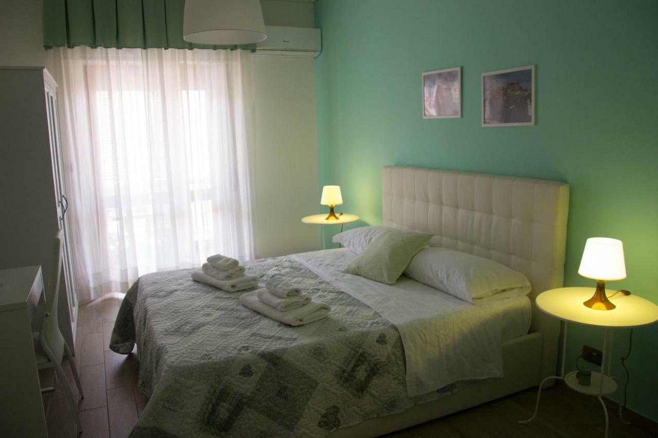 Mary'S House Bed and Breakfast Napoli Esterno foto